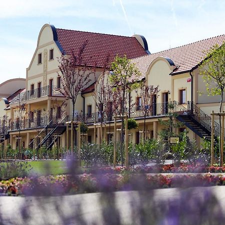 Vinarstvi U Kaplicky Hotel Zajeci ภายนอก รูปภาพ