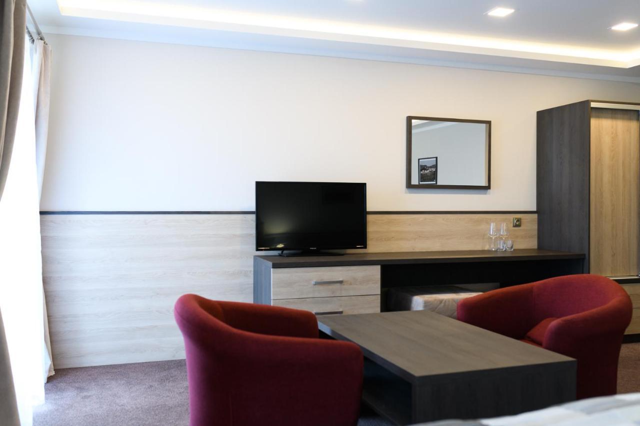 Vinarstvi U Kaplicky Hotel Zajeci ภายนอก รูปภาพ